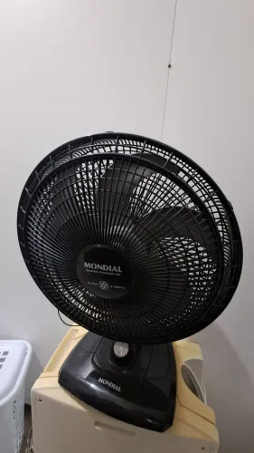 Ventilador de Mesa Mondial 40cm Super Power, 140W - VSP-40-B