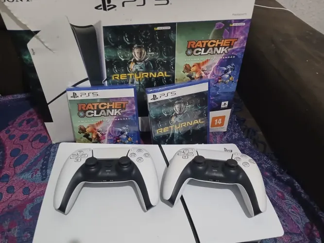 Vendo ps5 slim 1 tera...