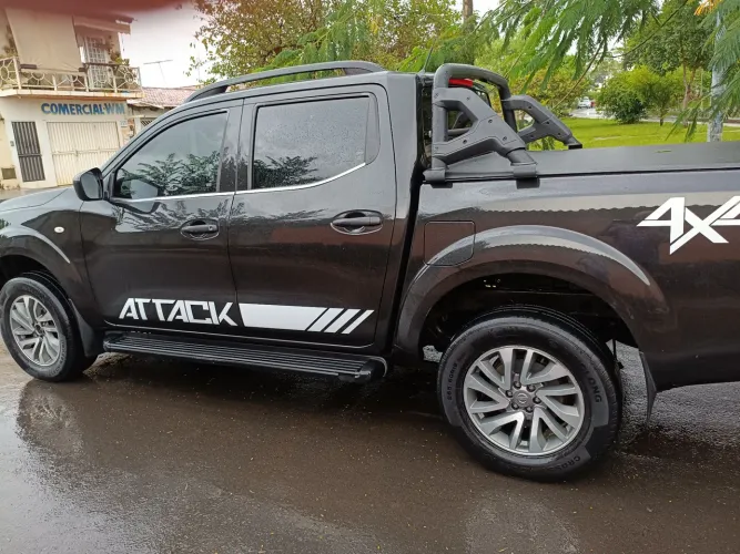 Nissan Frontier Attac.cd 4X4 2.3 Bi-TB Die. AUT 2019