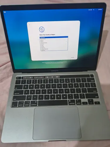 Macbook Pro 2020 / i7 / 16GB RAM / 512GB / 13 Pol