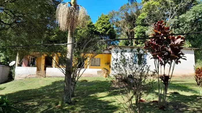 Chácara à venda com 2 Casas no Jardim Santa Tereza