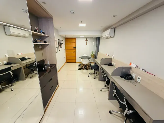 Sala comercial Vogue Square