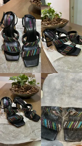 sandália arezzo salto bloco com pedrarias