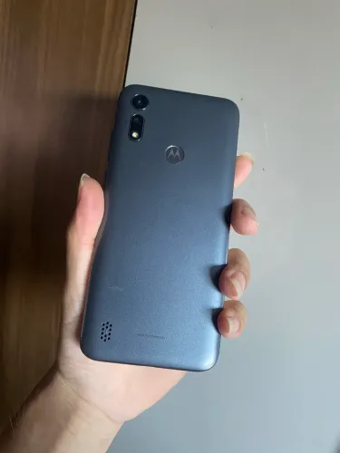 Moto Ei6 semi novo 32 GB de memória