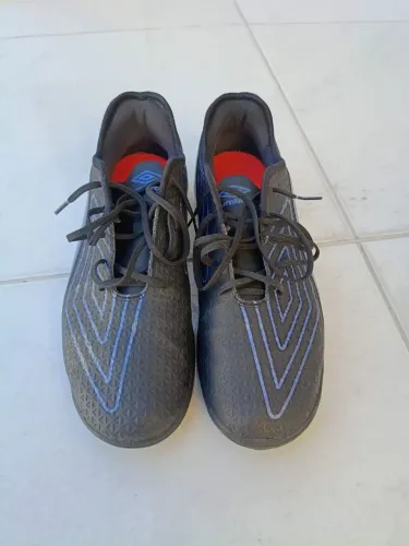 Chuteira Society Chrome Umbro Tamanho 42