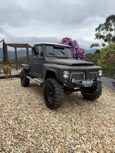 Ford F-75 4X4 2.3 1970