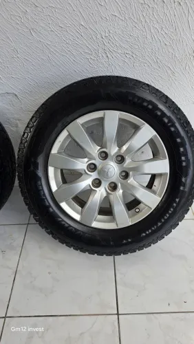 Rodas Mitsubishi aro 18 com pneus