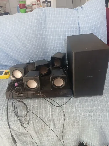 VENDO SOM HOME THEATER