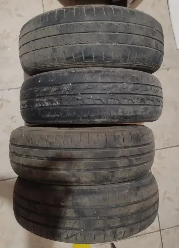 Vendo pneu 175/65R14
