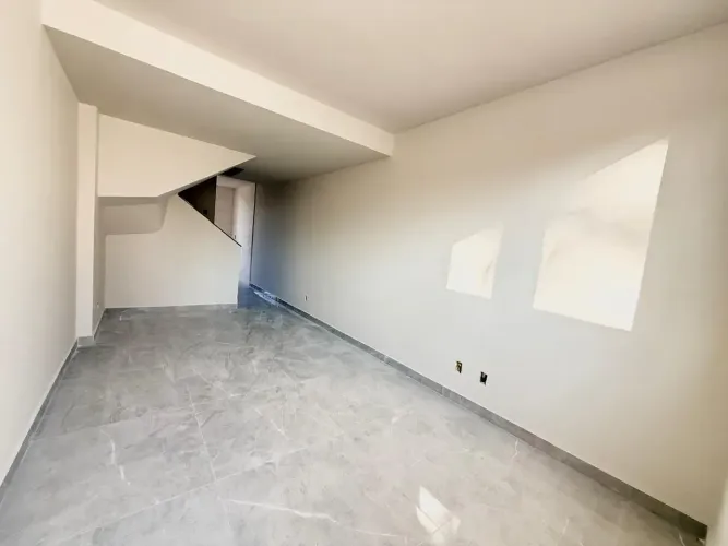Casas para venda com quintal e 2 quartos, 100 m² - Mantiqueira