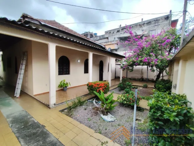 Manaus imóveis - Av. Visconde de Porto Alegre, casa 261 - Centro