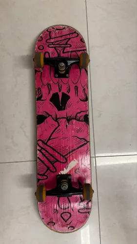 Skate street em ótimo estado