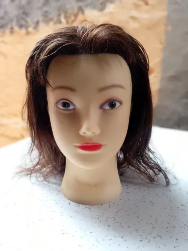 Rosto feminino EVA com cabelo para expositor ou curso cabeleireiro/oportunidade