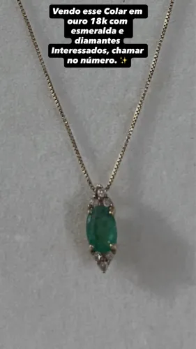 Colar de esmeralda com diamante