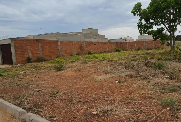 VENDO LOTES EM BELA VISTA DE GOIÁS 