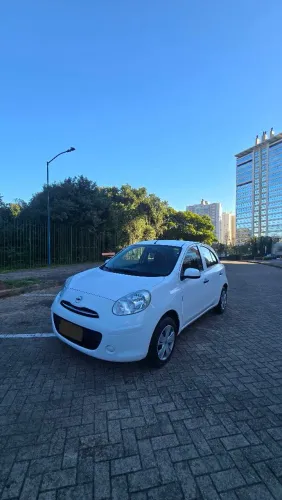 Nissan March S 1.0 16V Flex Fuel 5P 2013
