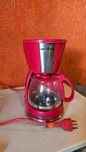 Cafeteira Britânia CP15 Inox Vermelha - 127v (Seminova)