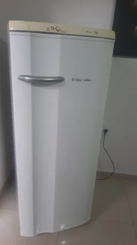 Electrolux 240 litros
