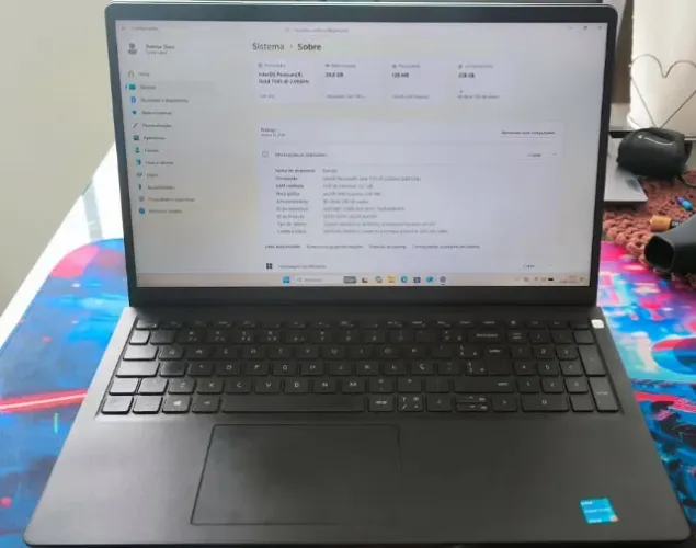 Notebook Dell Vostro 15 3510 - 24GB RAM, NVME 240GB