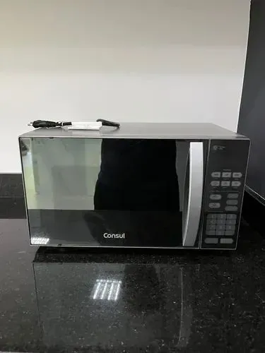 Microondas espelhado 21 litros semi novo