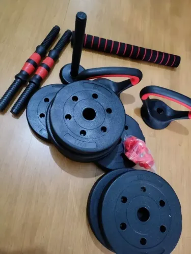 Kit de Halteres e Anilhas de 15kg com Kettlebell 6 em 1 Barras de Musculação