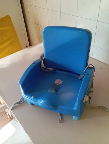 Cadeirinha de alimentação criança