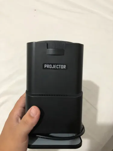 Vendo ou troco projetor NOVO.