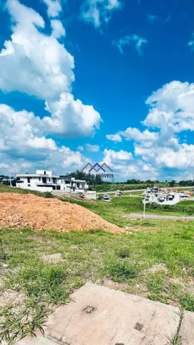 Lote de 250m2 no Residencial Lago Azul