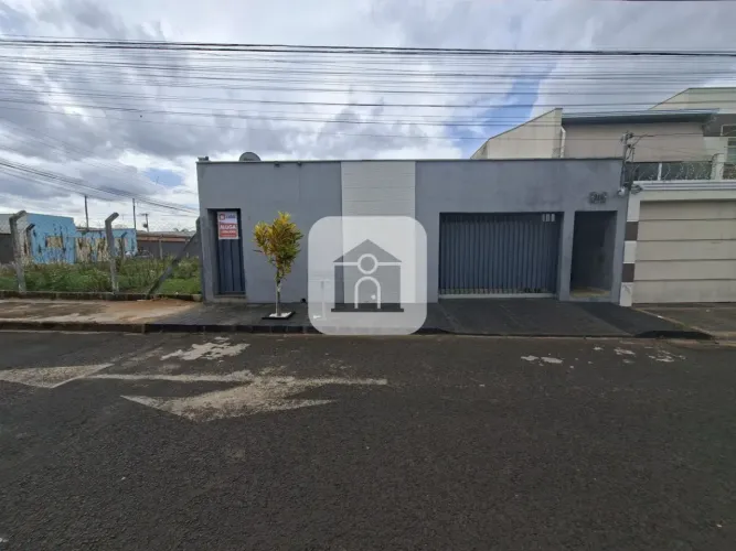 Apartamento quitinete para locação no bairro Planalto