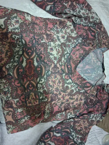 Blusa estampada manga longa tamanho G