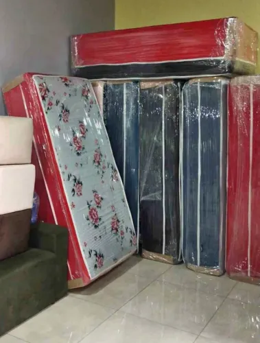 Novas e embaladas. Camas a pronta entrega