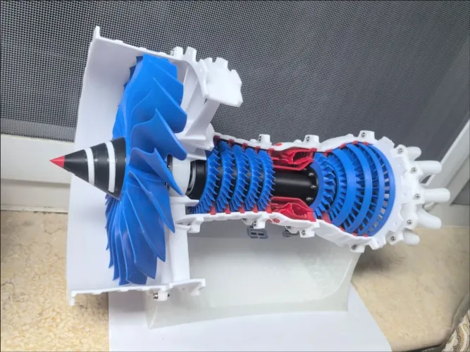 Turbina a Jato Impressa em 3D Sob Encomenda ?