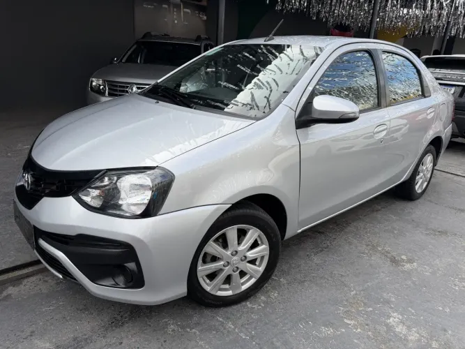Toyota Etios X Plus Sedan 1.5 Flex 16V 4P Mec. 2020