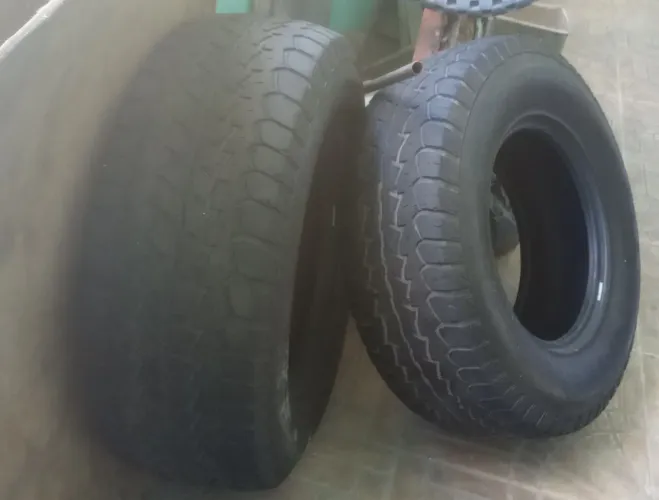 Pneu de picape Hilux Aro 16