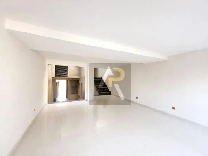 Sobrado novo, em fase de acabamento com 3 suítes a venda 201 m² na Vila Suissa - Mogi das