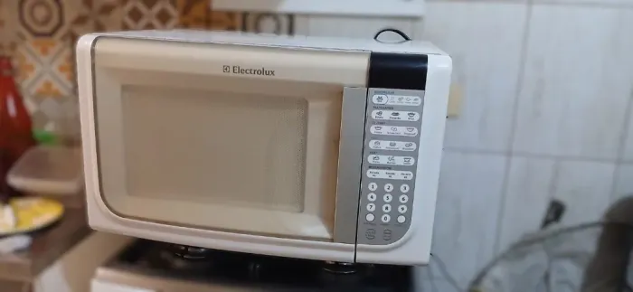 Microondas Electrolux - 31 litros