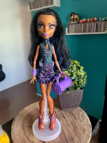 Boneca Monster High Robecca Steam Dance Class - Usada