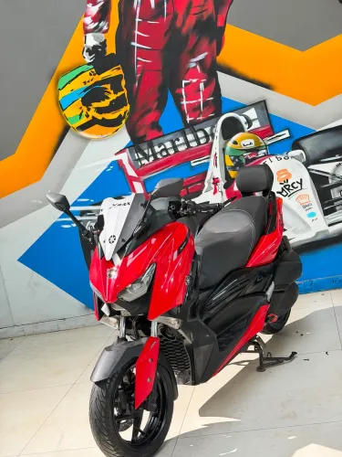 Yamaha Xmax 250 ABS 2024