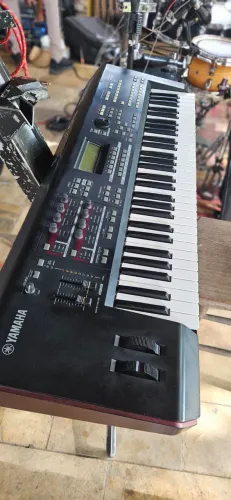 Yamaha MOXF6
