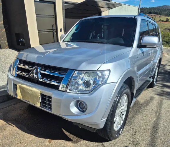 Mitsubishi Pajero HPE Full 3.2 4X4 T.i.dies. 5P AUT 2012