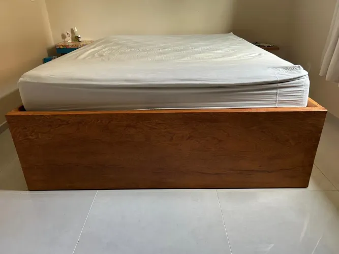 Cama de Angelim
