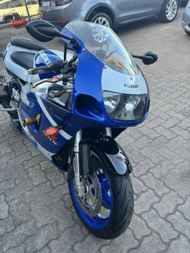 Suzuki Srad 750