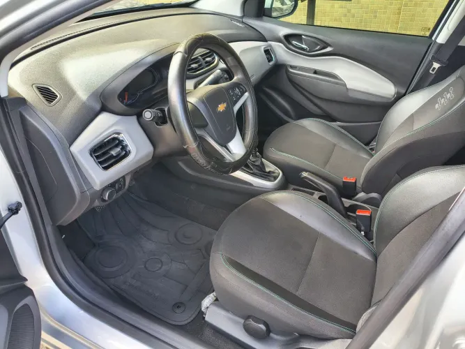 Chevrolet Onix Hatch LT 1.0 8V Flex Mec. 4P 2019