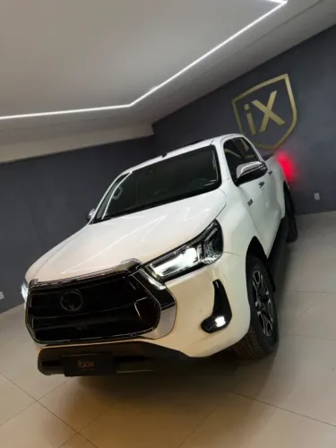 Toyota Hilux CD SRX Limited 4X4 2.8 TDI Die.aut 2023