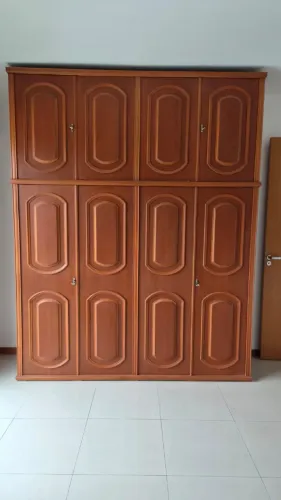 Armário 4 Portas - Madeira Maçica