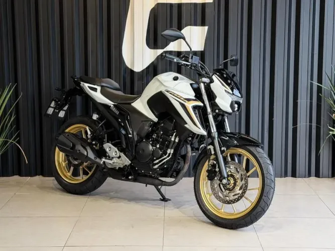 YAMAHA FZ25 FAZER 2025