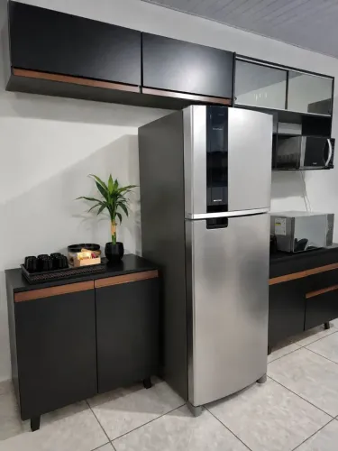 Armário de cozinha completo - Comprimento 2,60m - NÃO ESTÃO INCLUÍDOS OS ELETRODOMÉSTICOS