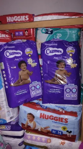 Fraldas descartáveis tamanho M e G cremer 