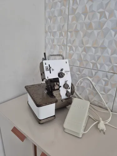 Vendo maquina de costura overlock