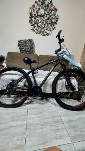 Bicicleta caloi vulcan, aro 29 seminova, freio a disco.